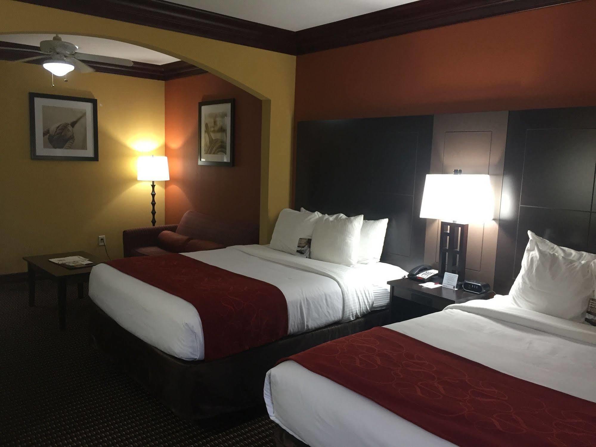 Comfort Suites Lake Jackson Clute Extérieur photo