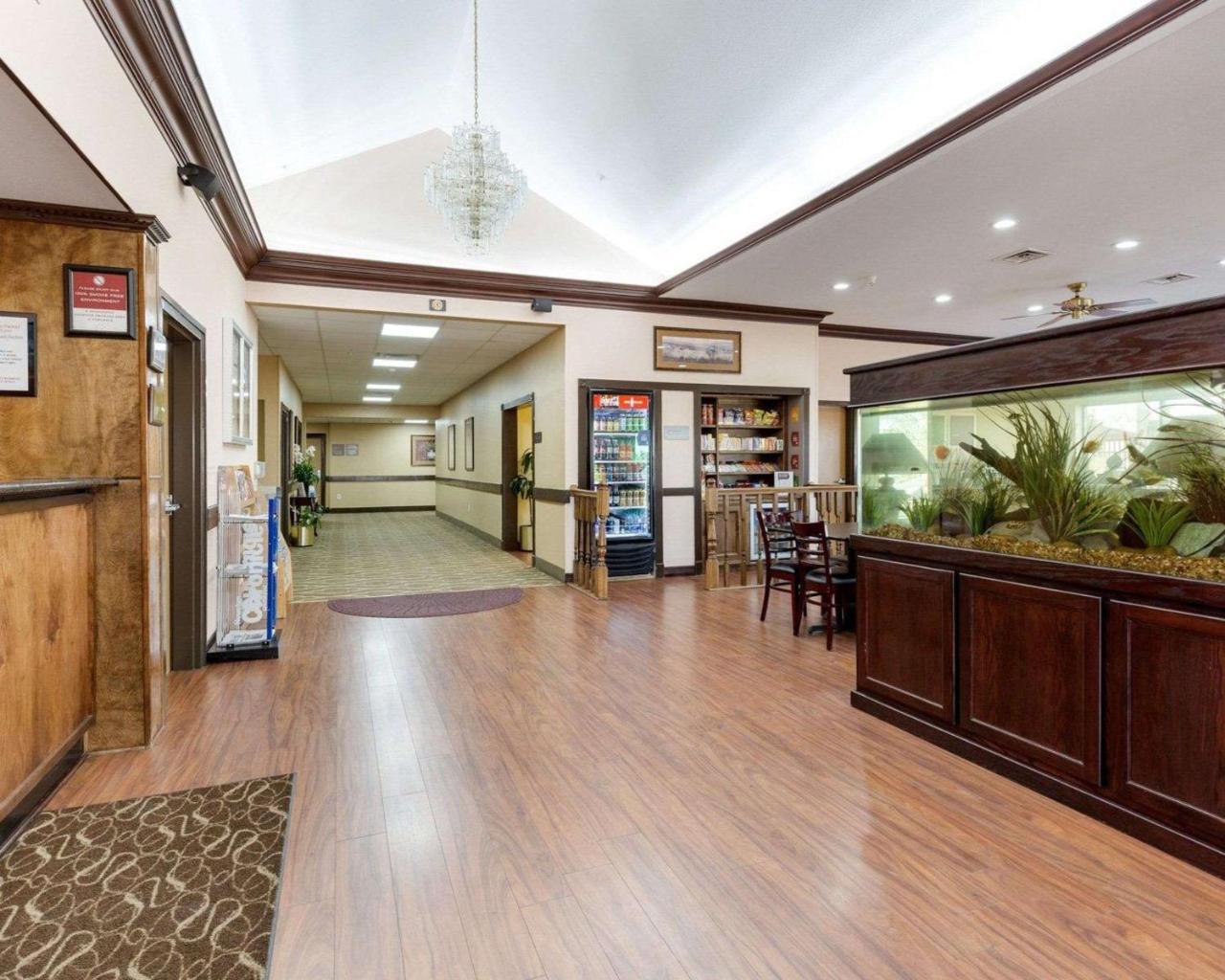 Comfort Suites Lake Jackson Clute Extérieur photo