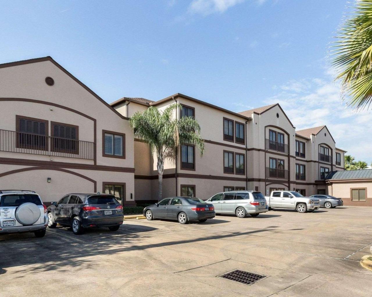 Comfort Suites Lake Jackson Clute Extérieur photo
